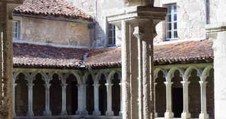 Cloître du Couvent des Carmes