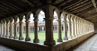 Cloître du Couvent des Carmes