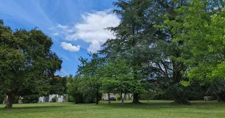 La Maison des Deux Cèdres