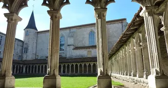 Cloître du Couvent des Carmes